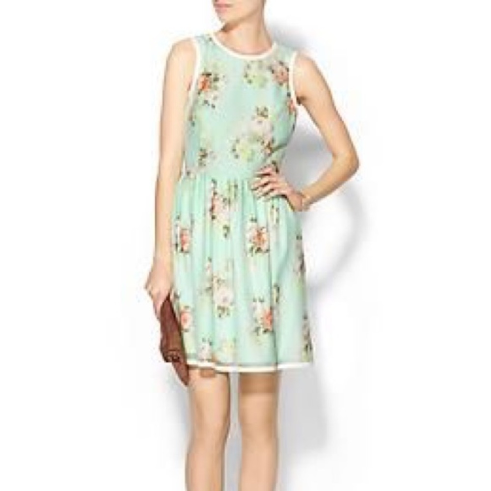 Piperlime floral sleeveless dress